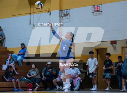 Thumbnail 1 in Moanalua @ Kalaheo photogallery.