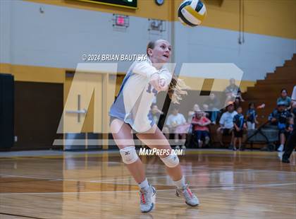 Thumbnail 3 in Moanalua @ Kalaheo photogallery.