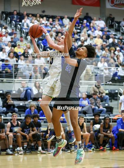 Thumbnail 1 in Sulphur Springs @ Midlothian (UIL 5A Region II BB Area Playoff) photogallery.