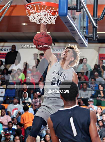 Thumbnail 3 in Hamilton Heights Christian Academy vs. La Lumiere (Chick-Fil-A Classic) photogallery.