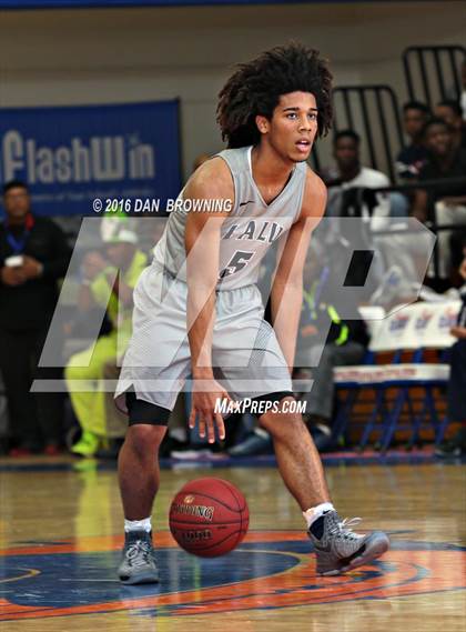 Thumbnail 2 in Hamilton Heights Christian Academy vs. La Lumiere (Chick-Fil-A Classic) photogallery.