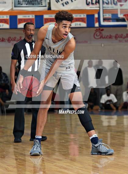 Thumbnail 2 in Hamilton Heights Christian Academy vs. La Lumiere (Chick-Fil-A Classic) photogallery.