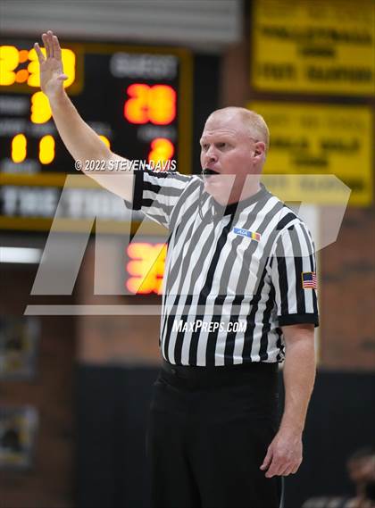 Thumbnail 1 in Gilbert vs Eastmark photogallery.