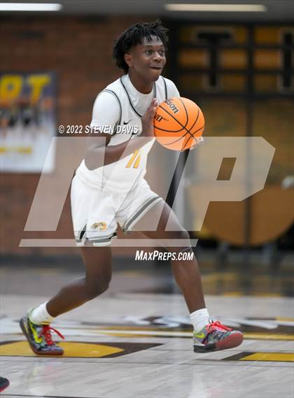 Thumbnail 1 in Gilbert vs Eastmark photogallery.