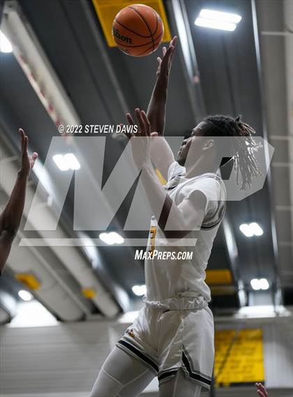 Thumbnail 3 in Gilbert vs Eastmark photogallery.