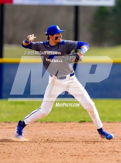 Thumbnail 2 in Archbishop Moeller vs Springboro (Scrimmage) photogallery.