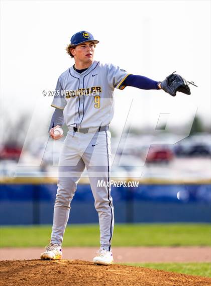 Thumbnail 1 in Archbishop Moeller vs Springboro (Scrimmage) photogallery.