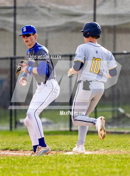 Thumbnail 2 in Archbishop Moeller vs Springboro (Scrimmage) photogallery.