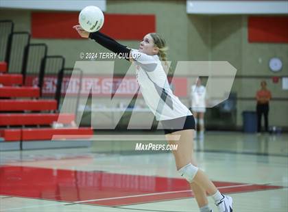 Thumbnail 3 in Corner Canyon @ Mountain Ridge (Sophomore) photogallery.