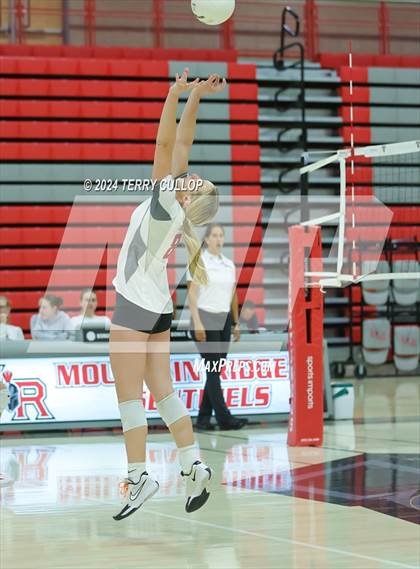 Thumbnail 3 in Corner Canyon @ Mountain Ridge (Sophomore) photogallery.