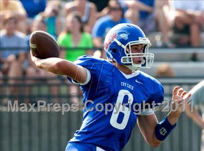 Thumbnail 1 in La Salle @ Covington Catholic photogallery.