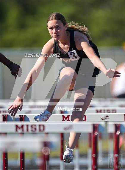 Thumbnail 2 in Dog Pound Invitational (100M Hurdles) photogallery.
