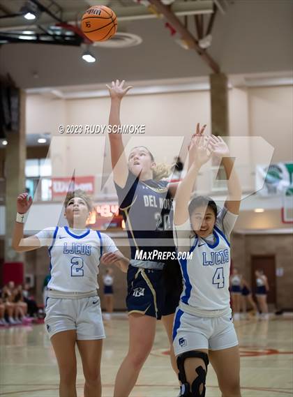 Thumbnail 2 in Del Norte vs. La Jolla Country Day (CIF SDS Girls Championship) photogallery.