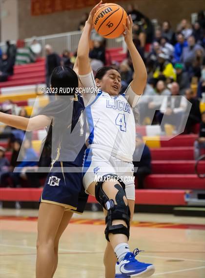 Thumbnail 3 in Del Norte vs. La Jolla Country Day (CIF SDS Girls Championship) photogallery.