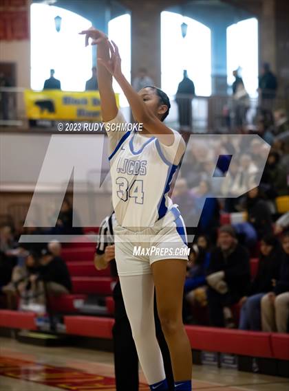 Thumbnail 1 in Del Norte vs. La Jolla Country Day (CIF SDS Girls Championship) photogallery.