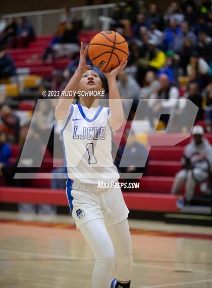 Thumbnail 3 in Del Norte vs. La Jolla Country Day (CIF SDS Girls Championship) photogallery.