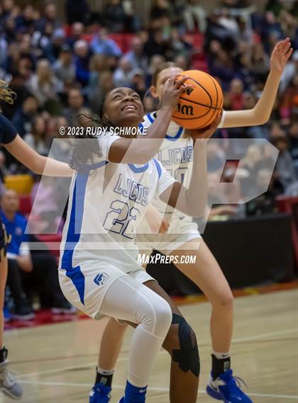 Thumbnail 2 in Del Norte vs. La Jolla Country Day (CIF SDS Girls Championship) photogallery.