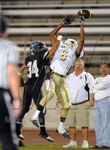 Thumbnail 2 in Azusa vs. Don Lugo photogallery.