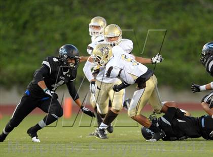 Thumbnail 3 in Azusa vs. Don Lugo photogallery.