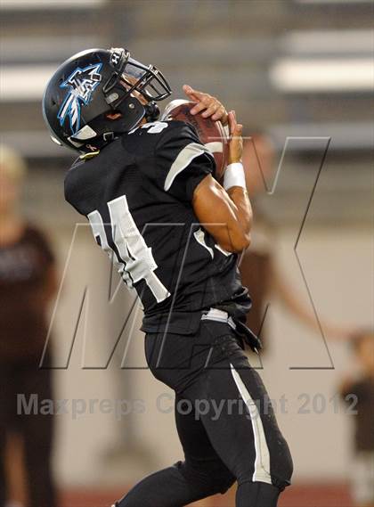 Thumbnail 3 in Azusa vs. Don Lugo photogallery.
