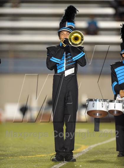 Thumbnail 2 in Azusa vs. Don Lugo photogallery.