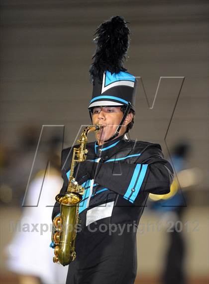 Thumbnail 3 in Azusa vs. Don Lugo photogallery.