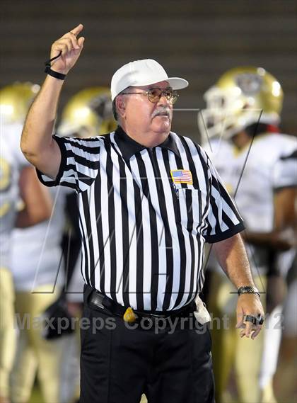 Thumbnail 2 in Azusa vs. Don Lugo photogallery.