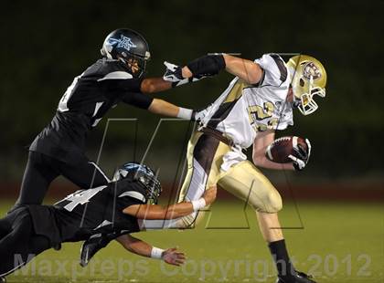 Thumbnail 3 in Azusa vs. Don Lugo photogallery.