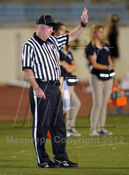 Thumbnail 3 in Azusa vs. Don Lugo photogallery.
