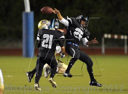 Thumbnail 2 in Azusa vs. Don Lugo photogallery.