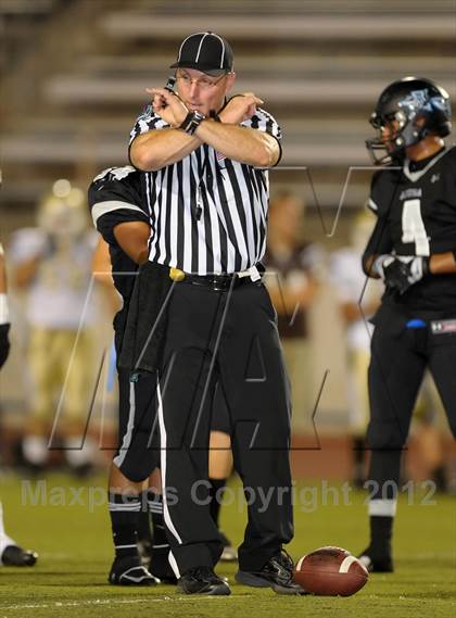 Thumbnail 3 in Azusa vs. Don Lugo photogallery.