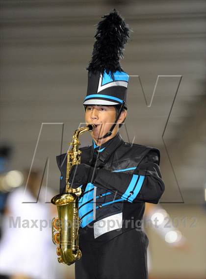 Thumbnail 2 in Azusa vs. Don Lugo photogallery.