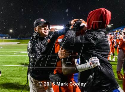 Thumbnail 2 in Spring vs. Rockwall (UIL 6A D2 Regional Final) photogallery.