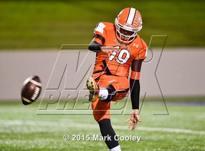 Thumbnail 3 in Spring vs. Rockwall (UIL 6A D2 Regional Final) photogallery.