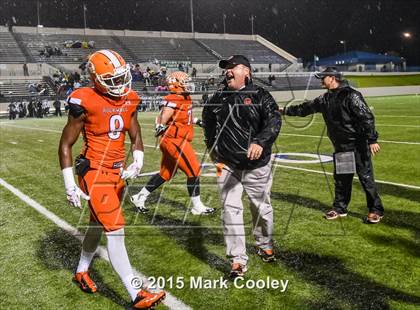 Thumbnail 2 in Spring vs. Rockwall (UIL 6A D2 Regional Final) photogallery.