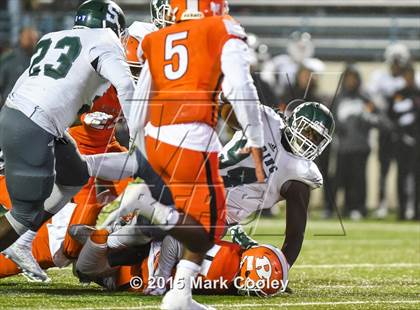 Thumbnail 3 in Spring vs. Rockwall (UIL 6A D2 Regional Final) photogallery.