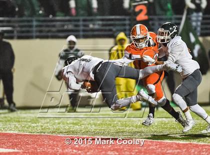 Thumbnail 2 in Spring vs. Rockwall (UIL 6A D2 Regional Final) photogallery.