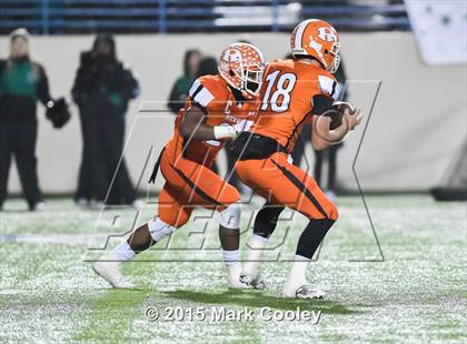 Thumbnail 3 in Spring vs. Rockwall (UIL 6A D2 Regional Final) photogallery.