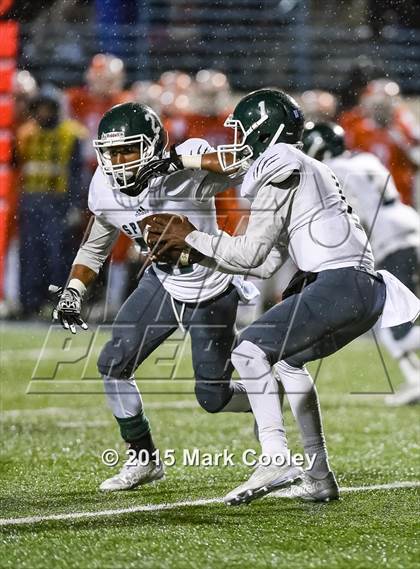 Thumbnail 1 in Spring vs. Rockwall (UIL 6A D2 Regional Final) photogallery.