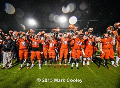 Thumbnail 3 in Spring vs. Rockwall (UIL 6A D2 Regional Final) photogallery.