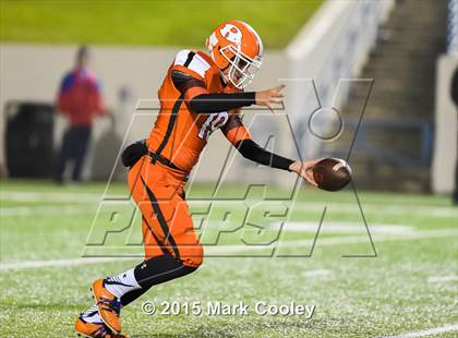Thumbnail 2 in Spring vs. Rockwall (UIL 6A D2 Regional Final) photogallery.
