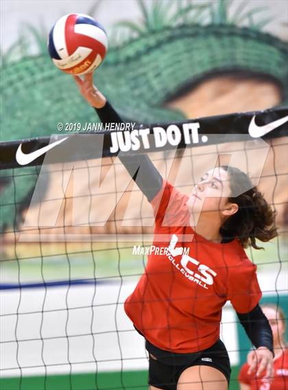 Thumbnail 3 in Boulder City vs. Village Christian (Durango Fall Classic) photogallery.