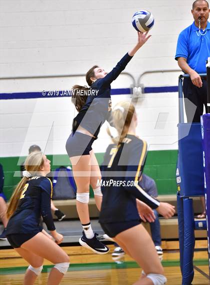 Thumbnail 2 in Boulder City vs. Village Christian (Durango Fall Classic) photogallery.