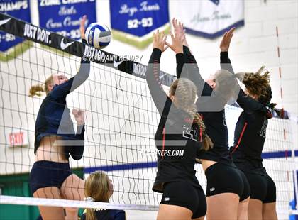 Thumbnail 1 in Boulder City vs. Village Christian (Durango Fall Classic) photogallery.