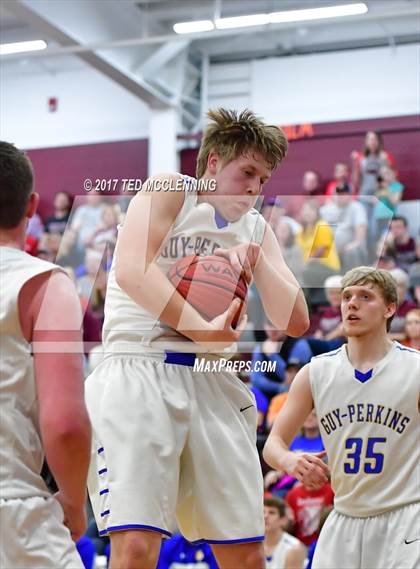 Thumbnail 2 in Guy-Perkins vs. County Line (AAA 1A Playoff) photogallery.