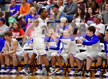 Thumbnail 1 in Guy-Perkins vs. County Line (AAA 1A Playoff) photogallery.