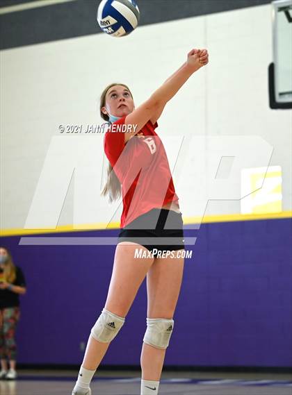 Thumbnail 2 in Vista Murrieta vs. Cathedral Catholic (Durango Fall Classic) photogallery.
