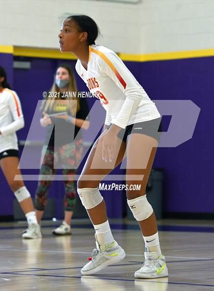 Thumbnail 1 in Vista Murrieta vs. Cathedral Catholic (Durango Fall Classic) photogallery.