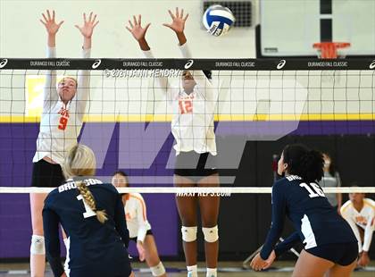 Thumbnail 3 in Vista Murrieta vs. Cathedral Catholic (Durango Fall Classic) photogallery.