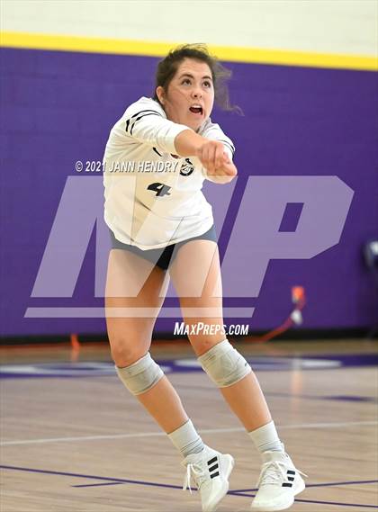 Thumbnail 2 in Vista Murrieta vs. Cathedral Catholic (Durango Fall Classic) photogallery.